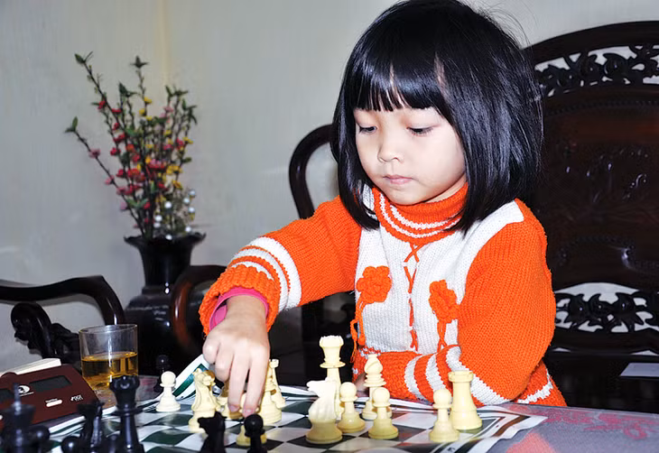 Cẩm Hiền tự nghiên cứu tìm ra những nước đánh mới.