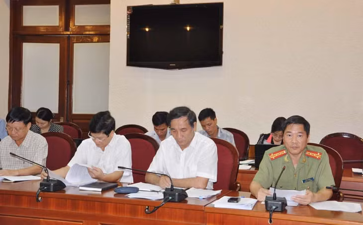 Đại biểu góp ý kiến tại hội nghị.