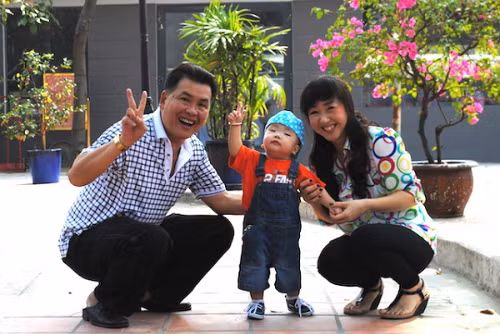 Khoảnh khắc đời thường của gia đình nghệ sĩ Hữu Nghĩa.
