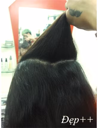 ĐỂ bắt đầu, hãy lấy một phần tóc từ thái dương...