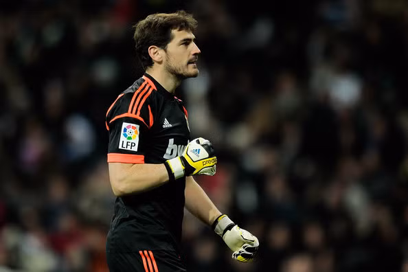 LEquipe cũng chọn Casillas là thủ môn xuất sắc nhất thế giới