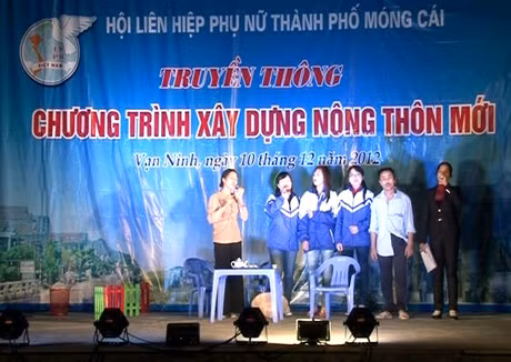 Buổi truyền thông chương trình xây dựng NTM do Hội LHPN TP Móng Cái tổ chức.
