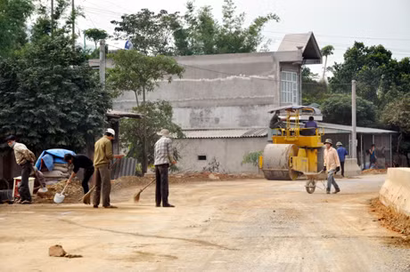 Đến nay, các nhà thầu đã thi công rải móng cấp phối đá dăm được gần 35/41,27km.