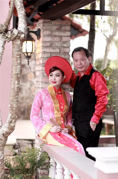  Hoa hậu Thu Vân chia tay chồng già chỉ sau 2 tuần cưới xin.
