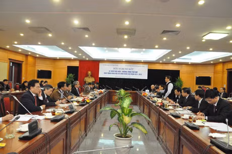 Quang cảnh buổi làm việc.