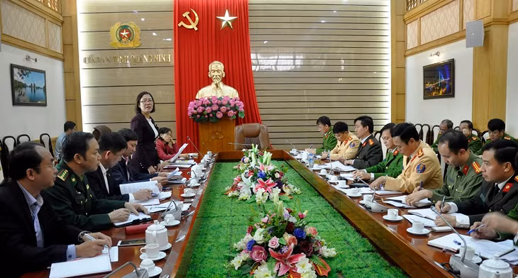 Quang cảnh cuộc làm việc
