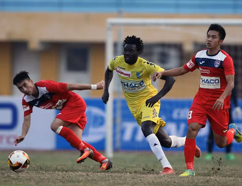  Moses là một hạt nhân quan trọng của Hà Nội FC.