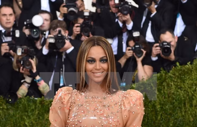 Nữ ca sỹ Beyonce tại Dạ tiệc gây quỹ cho Việt bảo tàng nghệ thuật Metropolitan ở New York, Mỹ ngày 2/5/2016. (Nguồn: AFP/TTXVN)