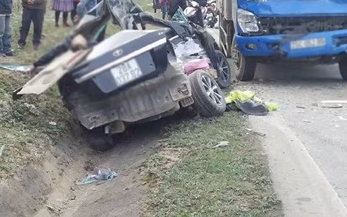 Hiện trường vụ tai nạn thảm khốc.