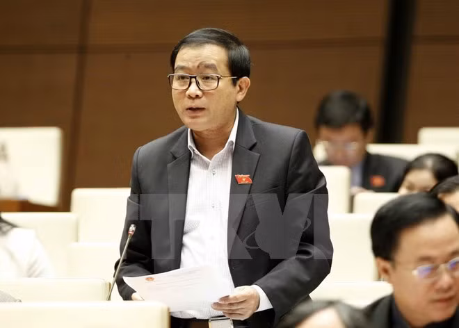 Đại biểu Quốc hội thành phố Hải Phòng Lã Thanh Tân phát biểu ý kiến. (Ảnh: Văn Điệp/TTXVN)