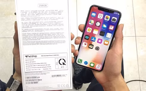 Bản 256GB có giá 33,99 triệu đồng - mức giá khá tốt so với hàng xách tay