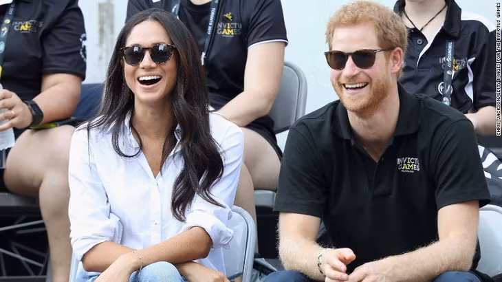 Megan và Hoàng tử Harry gặp nhau lần đầu tiên trong tháng 7 năm ngoái.
