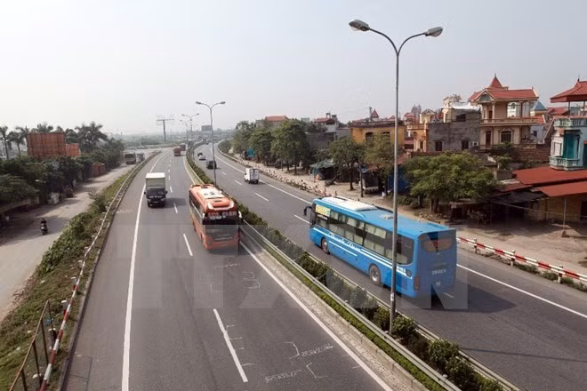 Đường cao tốc Bắc-Nam phía Đông giai đoạn 2017 - 2020 sẽ được lựa chọn các đoạn ưu tiên làm trước 654km. (Ảnh: Huy Hùng/TTXVN)