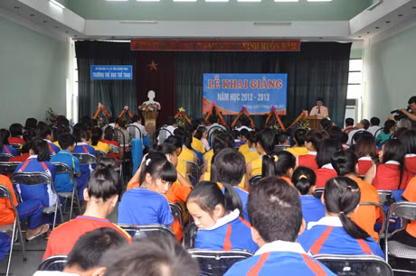 Quang cảnh lễ khai giảng