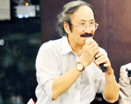 Nguyễn Cường nói để đến được với khí nhạc, ông phải đi đường vòng hàng chục năm trời. Ảnh: TG.