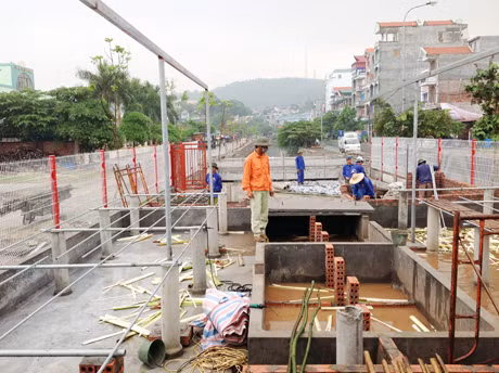 Tiến độ thi công được đẩy nhanh.