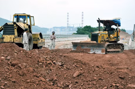 Tuy nhiên, đến thời điểm này chỉ có gói thầu XL10 thi công cầu Vũ Oai và cầu Diễn Vọng hoàn thành được 90% khối lượng, hiện chỉ còn chờ thảm mặt cầu (do để đồng bộ thảm với các gói thầu về đường khác).