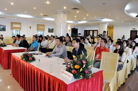 Các đại biểu tham dự chương trình xúc tiến.