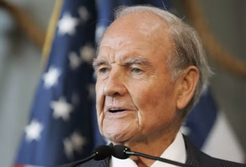 Cựu thượng nghị sĩ Mỹ, George McGovern. Ảnh: AP