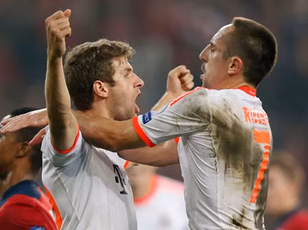 Bayern Munich trình diễn bộ mặt khác hẳn so với tại Bundesliga