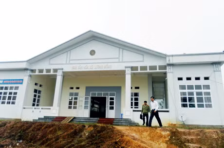 Nhà văn hoá xã Lương Mông được đầu tư khang trang bằng nguồn vốn của chương trình xây dựng NTM.