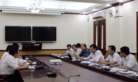 Quang cảnh buổi làm việc.