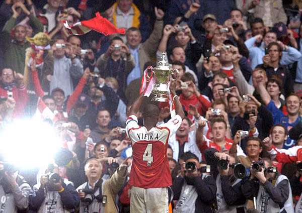 Đã 2831 ngày trôi qua kể từ khi Arsenal giành danh hiệu cuối cùng năm 2005