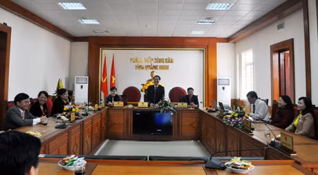 Đồng chí Đỗ Thông, Phó Chủ tịch thường trực UBND tỉnh chủ trì tiếp công dân.
