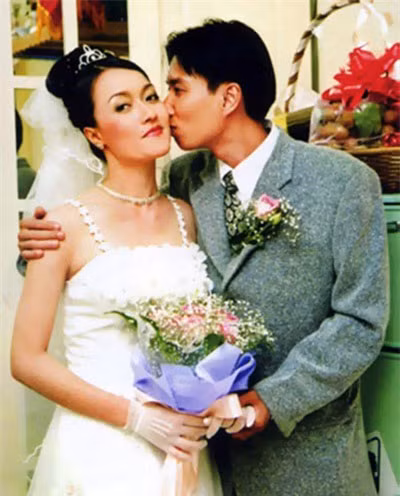 Ảnh cưới nghệ sĩ hài Vân Dung