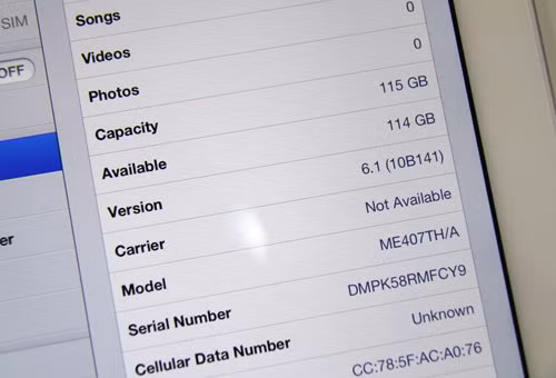 Dung lượng khả dụng là 115 GB.