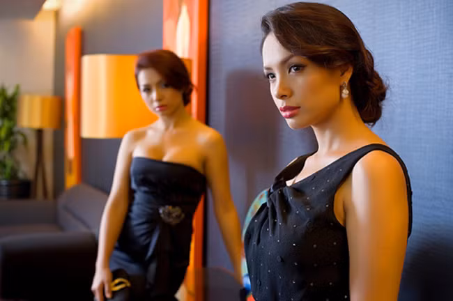 Dày dạn trong nghề mẫu nên họ rất thành công khi phối hợp cùng nhau trong những shoot hình cần sự biểu cảm cao độ.