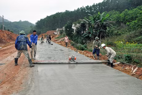 Nhà thầu Công ty CP xi măng xây dựng Quảng Ninh ra quân thi công dự án tỉnh lộ 329 (Mông Dương – Ba Chẽ)