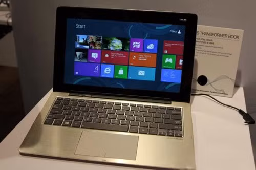 Transformer Book 13,3 inch vừa được cho đặt hàng với giá hơn 30 triệu đồng. Ảnh: Slashgear.