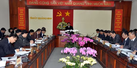 Đồng chí Bí thư Tỉnh uỷ Phạm Minh Chính phát biểu tại Hội nghị.