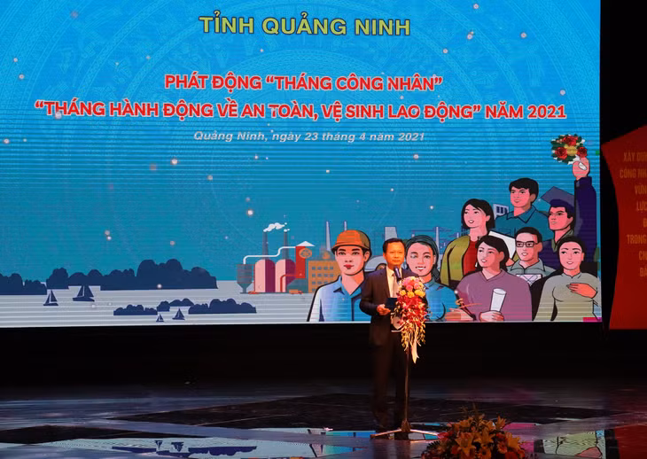 Đồng chí Cao Tường Huy, Phó Chủ tịch Thường trực UBND phát biểu tại buổi lễ.