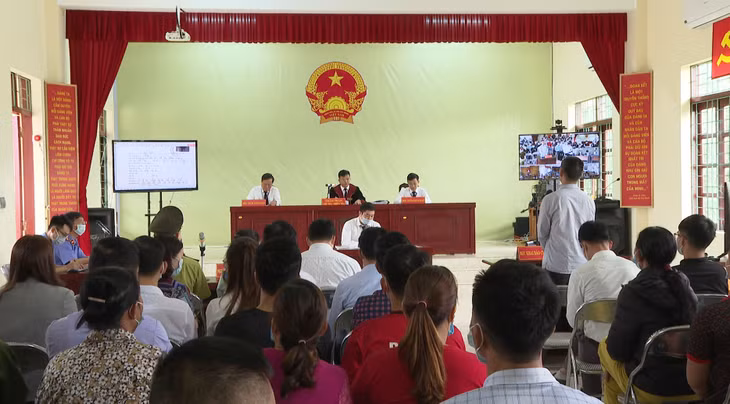 Toàn cảnh phiên tòa.