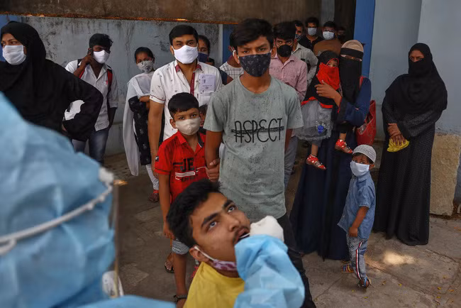 Hơn 148,3 triệu người trên thế giới đã nhiễm virus SARS-CoV-2. (Ảnh: AP)