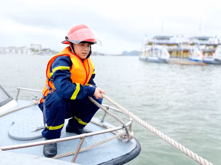 Chiến sỹ Vi Hồng Sơn PCCC