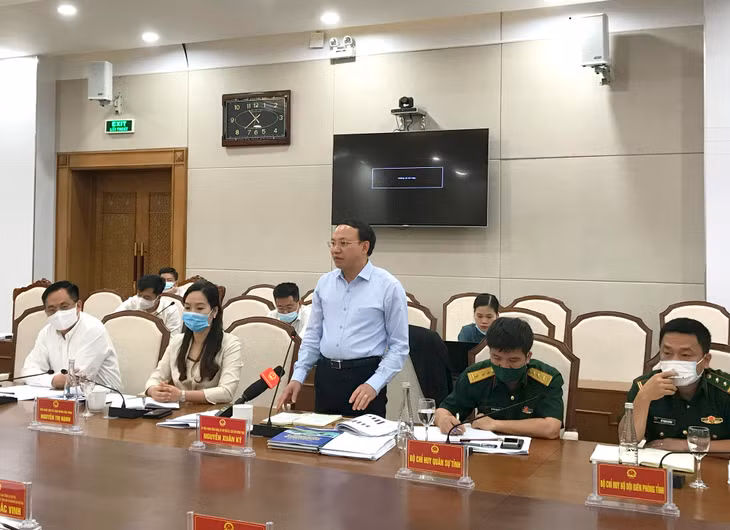 Đồng chí Nguyễn Xuân Ký, Ủy viên Trung ương Đảng, Bí thư Tỉnh ủy, Chủ tịch HĐND tỉnh thông tin cụ thể một số nội dung về việc thực hiện Luật Du lịch trên địa bàn tỉnh. 