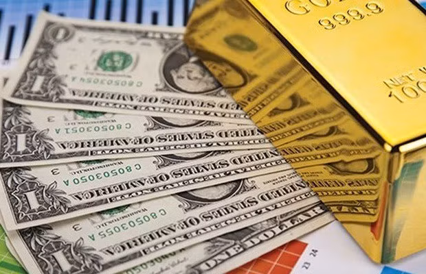 Giá vàng tăng trở lại, USD lao dốc.