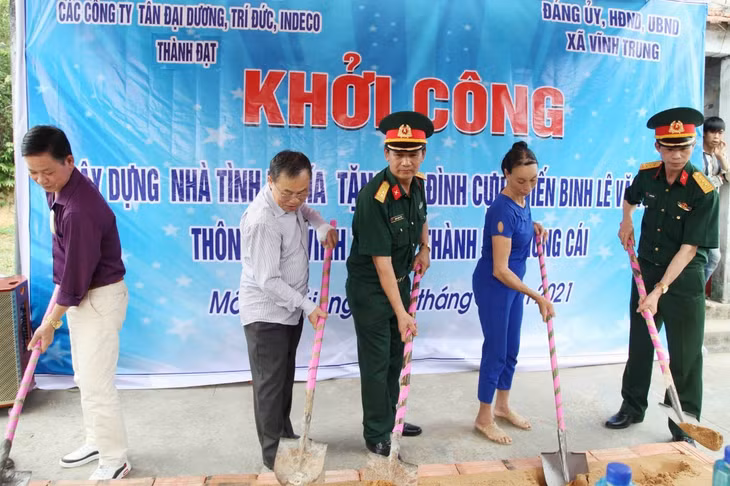Ban CHQS TP Móng Cái hỗ trợ xây dựng nhà ở 