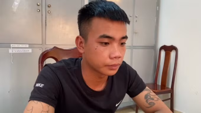 Trương Quang Tiến tại cơ quan công an.