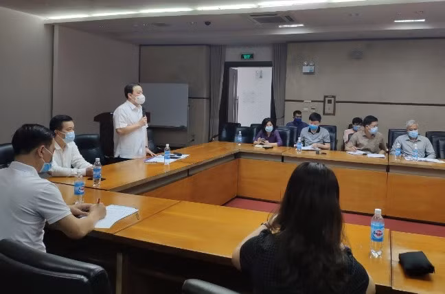 Ông Chử Xuân Dũng, Phó Chủ tịch UBND TP Hà Nội làm việc với huyện Đông Anh. Ảnh: VGP/Thiện Tâm