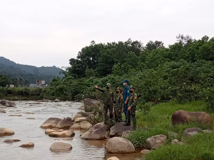 Đồn Biên phòng Quảng Đức đã duy trì 11 tổ, chốt gác cố định trên biên giới đất liền, 2 chốt gác khu vực biên giới biển và 