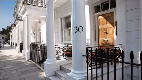 Người Nga đã chi khoảng 180 triệu bảng Anh vào thị trường nhà ở tại London năm 2013 (Ảnh: FT)