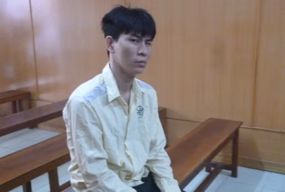 Bị cáo Trương Bá Luận tại tòa