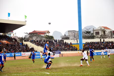 Than Quảng Ninh có một trận đấu hay.