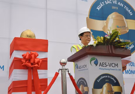 Đồng chí Đỗ Thông, Phó Chủ tịch Thường trực UBND tỉnh phát biểu tại buổi lễ.