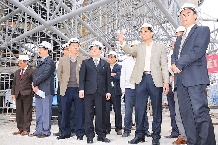 Đồng chí Vũ Văn Diện, Phó Chủ tịch UBND tỉnh kiểm tra tiến độ thực hiện Cung quy hoạch, hội chợ triển lãm tỉnh