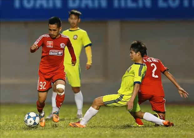 Than Quảng Ninh thắng tưng bừng ở ngày ra quân FLC Cup 2016. Ảnh Thể Thao Việt Nam